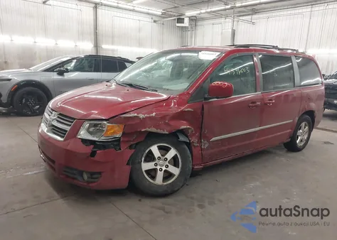 2010 Dodge Grand Caravan Sxt z USA, uszkodzony, nr VIN 2D4RN5D16AR112711